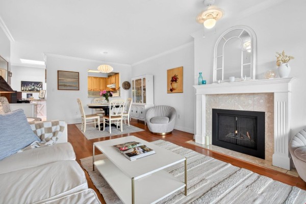 303 1500 Merklin Street, White Rock, BC V4B4C5 Photo 4