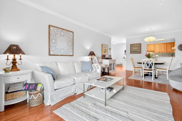 303 1500 Merklin Street, White Rock, BC V4B4C5 Photo 5