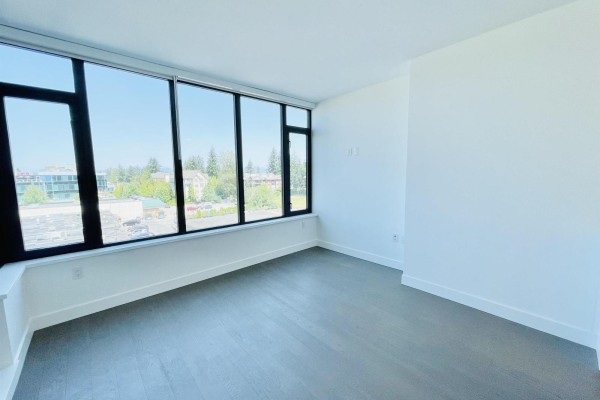 303 1588 Johnston Road, White Rock, BC V4B0C5 Photo 5