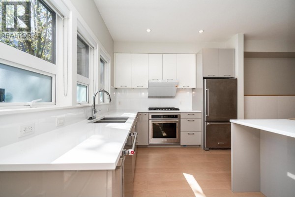 303 1768 55a Street, Delta, BC V4M0A9 Photo 5