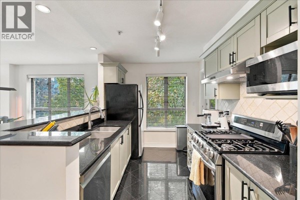 303 2015 Trafalgar Street, Vancouver, BC V6K3S5 Photo 5