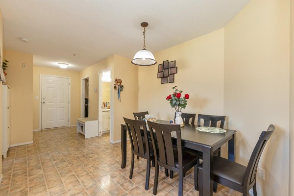 303 2350 Westerly Street, Abbotsford, BC V2T6T7 Photo 2