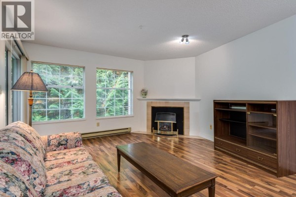 303 2963 Burlington Drive, Coquitlam, BC V3B6X1 Photo 4