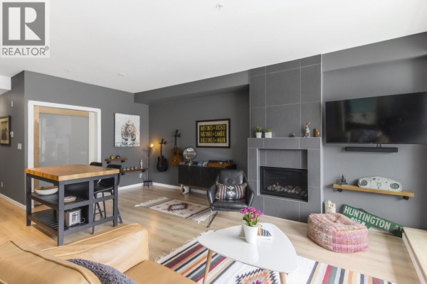 303 38165 Cleveland Avenue, Squamish, BC V8B0P1 Photo 5
