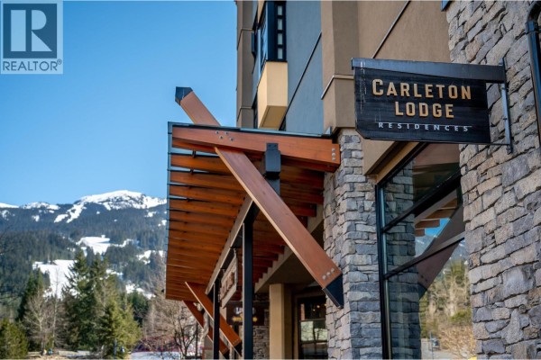 303 4280 Mountain Square, Whistler, BC V8E1B9 Photo 2