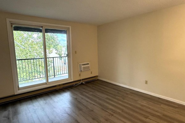 Primary Bedroom - 303 460 Kenaston Boulevard, Winnipeg, MB R3N1Z1 Photo 4