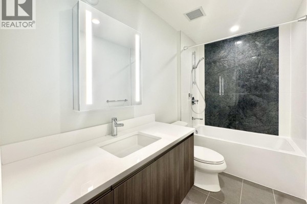 303 485 63rd Ave, Vancouver, BC, photo 3
