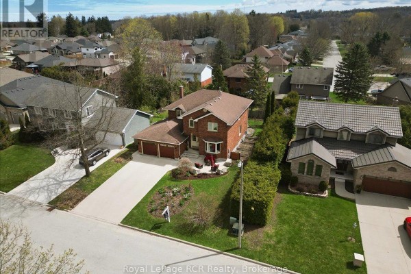 303 6th Avenue W, Owen Sound, ON, photo 2