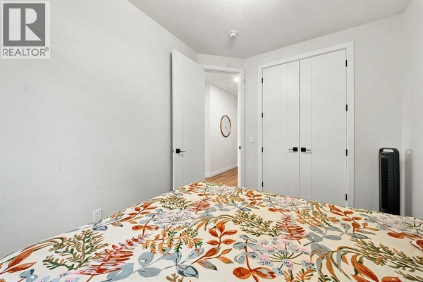 Kitchen - 303 Cornerbrook Drive Ne, Calgary, AB T3N2J3 Photo 5