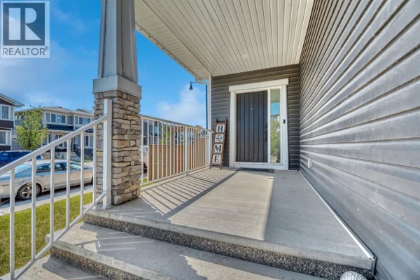 Living room - 303 Dawson Harbour Court, Chestermere, AB T1X1Z6 Photo 5