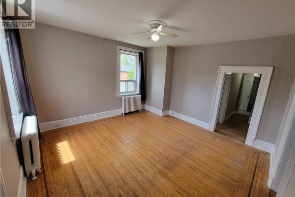 Bedroom - 303 East 19th Street Unit# 1, Hamilton, ON L9A4S6 Photo 2