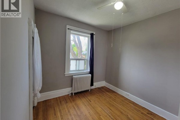 Eat in kitchen - 303 East 19th Street Unit# 1, Hamilton, ON L9A4S6 Photo 4