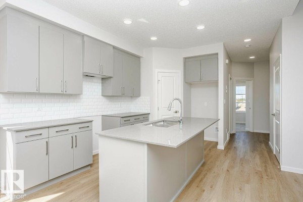 303 Edgemont Dr Nw, Edmonton, AB, photo 3