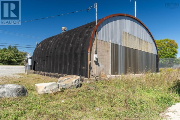 303 Highway 335, Pubnico, NS B0W2W0 Photo 3