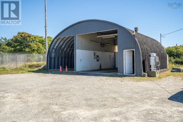 303 Highway 335, Pubnico, NS B0W2W0 Photo 4