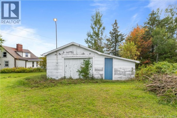 303 La Montain, Memramcook, NB E4K1A3 Photo 2