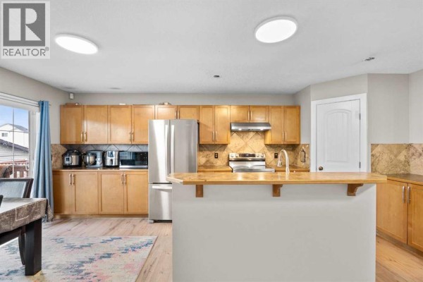 Primary Bedroom - 303 Saddlebrook Way Ne, Calgary, AB T3J0B4 Photo 5