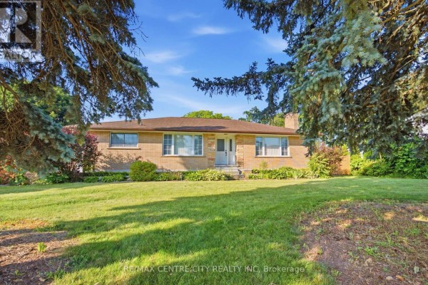 303 Simcoe Street, Tillsonburg, ON, photo 2