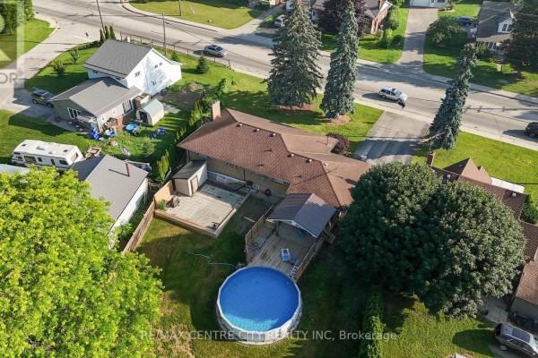 303 Simcoe Street, Tillsonburg, ON, photo 3