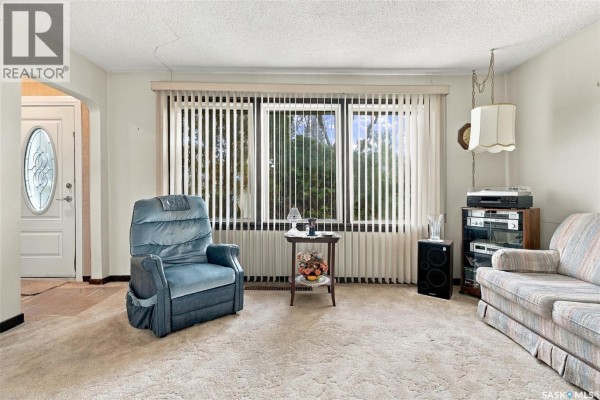 Bedroom - 3030 Elphinstone Street, Regina, SK S4S2A5 Photo 4
