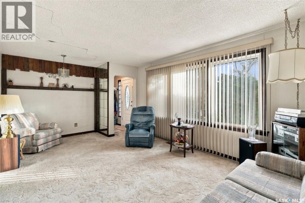 4pc Bathroom - 3030 Elphinstone Street, Regina, SK S4S2A5 Photo 5
