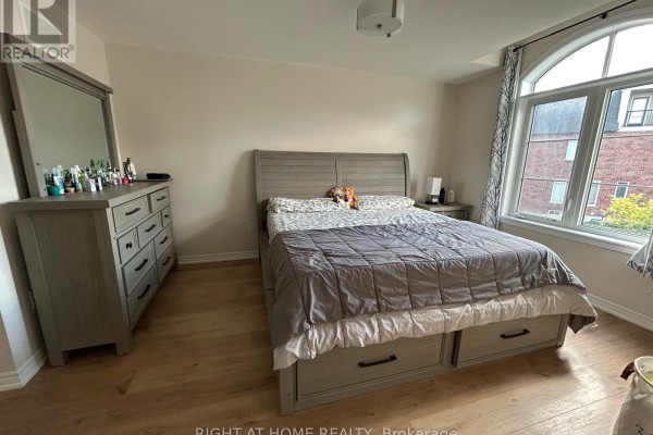 Primary Bedroom - 3031 Rivertrail Common, Oakville, ON L6M0Z1 Photo 3