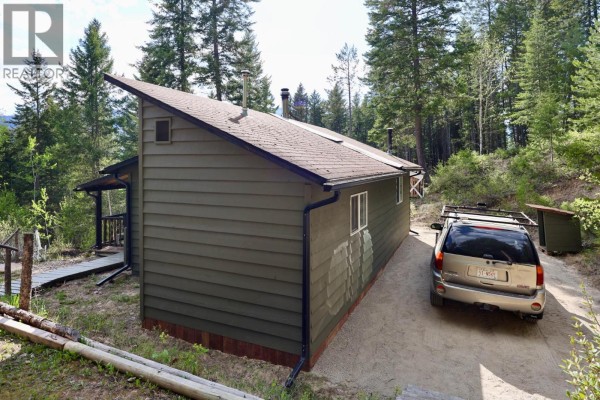 Foyer - 3033 Olive Road, Golden, BC V0A1H0 Photo 2