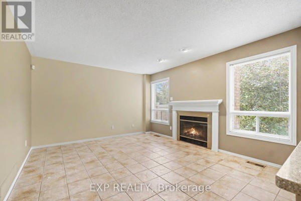 3033 Sable Ridge Drive, Ottawa, ON K1T3R9 Photo 3