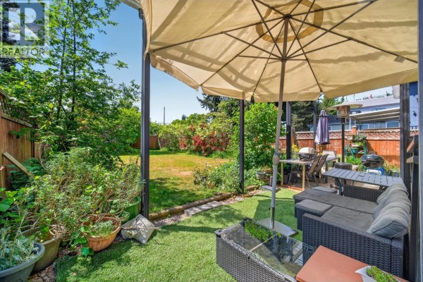 3034 Kings Avenue, Vancouver, BC, photo 2