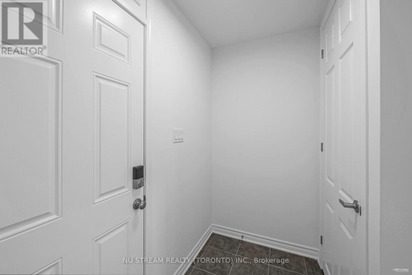 Primary Bedroom - 3034 Merrick Road, Oakville, ON L6H7G1 Photo 5