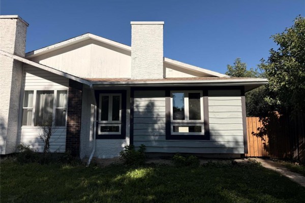 Kitchen - 3038 Sinclair Street, Winnipeg, MB R2V4K8 Photo 2