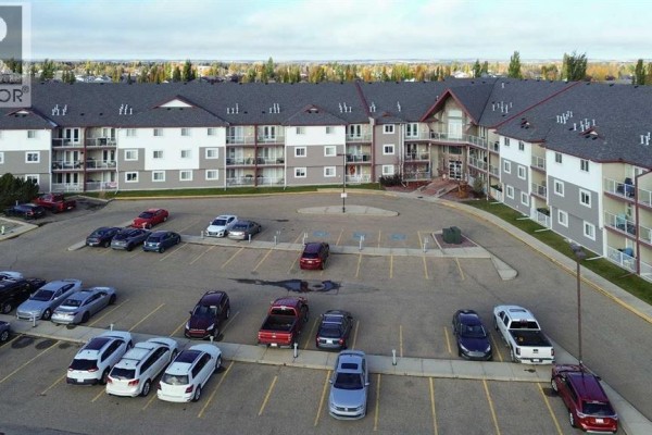 Dining room - 304, 260 Duston Street, Red Deer, AB T4R3G5 Photo 4