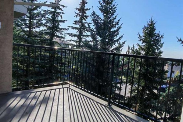 Living room - 304, 69 Springborough Court Sw, Calgary, AB T3H5V5 Photo 3
