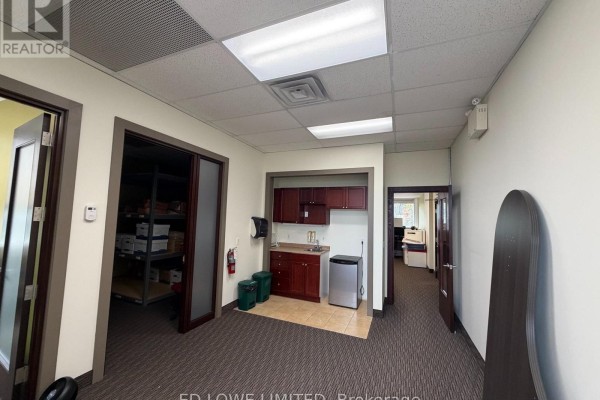 304 - 128 Wellington Street W, Barrie, ON L4N1K9 Photo 4