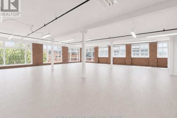 304 - 14 Mccaul Street, Toronto, ON, photo 2