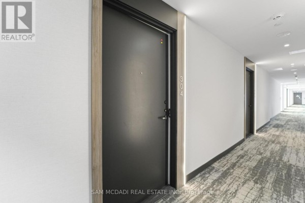 Den - 304 - 220 Missinnihe Way, Mississauga, ON L5H0A9 Photo 5