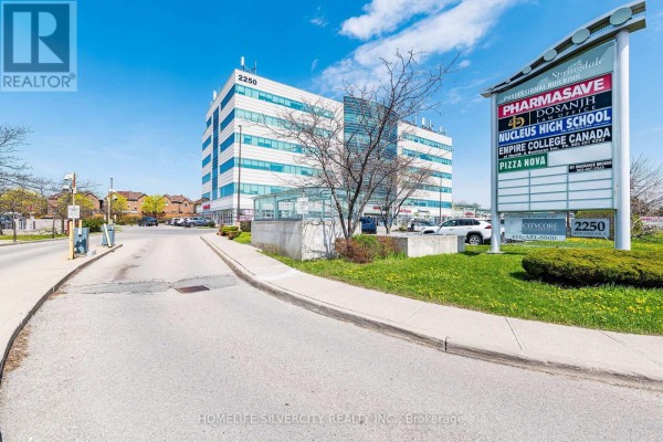 304 - 2250 Bovaird Drive E, Brampton, ON L6R0W3 Photo 4