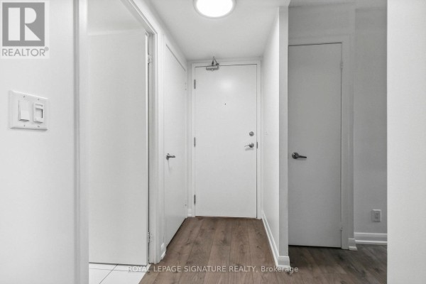 Kitchen - 304 - 600 Fleet Street, Toronto, ON M5V1B7 Photo 3