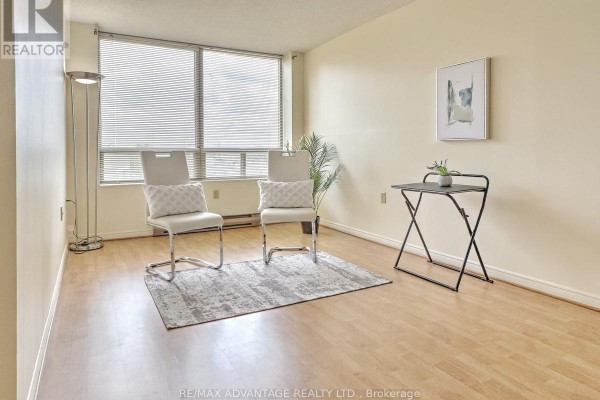 Laundry room - 304 - 695 Richmond Street, London East, ON N6A5M8 Photo 5