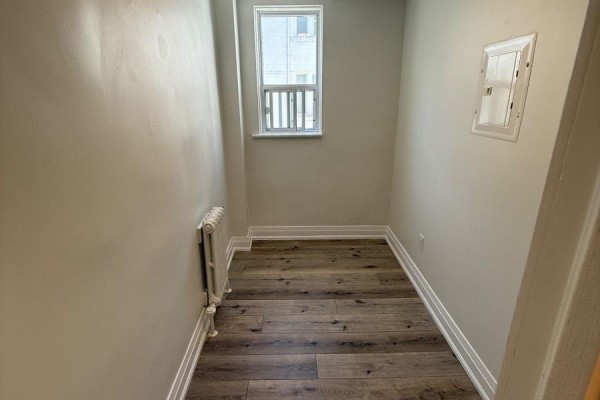 Bedroom 2 - 304 - 697 Eglinton Avenue W, Toronto, ON M5N1C6 Photo 5