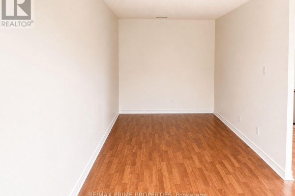 Bedroom - 304 - 7 Dayspring Circle, Brampton, ON L6P1B8 Photo 5