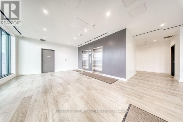 304 - 996 Martin Grove, Toronto, ON M9W4V8 Photo 4