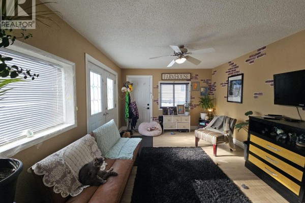 Other - 304 100 Avenue, Dawson Creek, BC V1G1V5 Photo 3