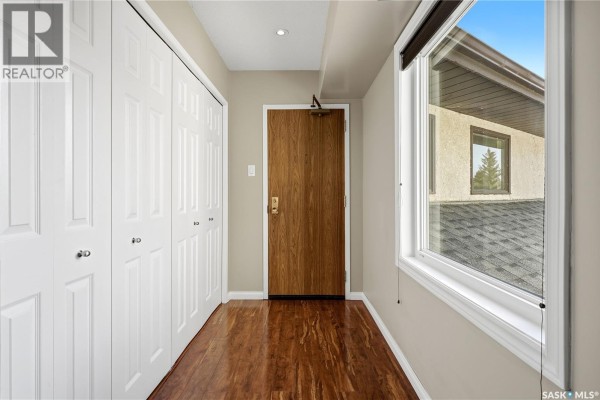 Living room - 304 1002 Gryphons Walk, Regina, SK S4S6X1 Photo 5