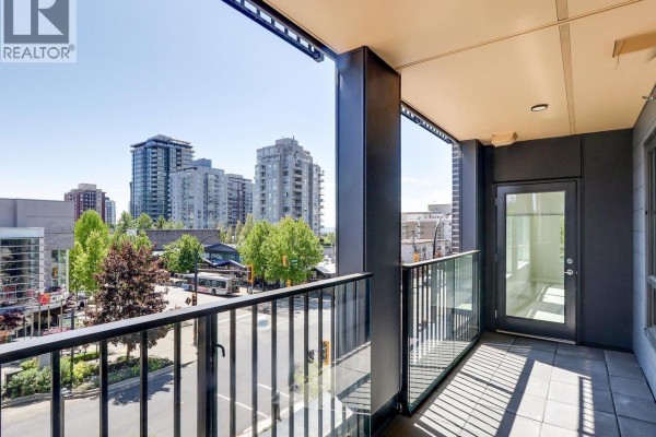 304 110 E 17th Street, North Vancouver, BC V7L0K4 Photo 5
