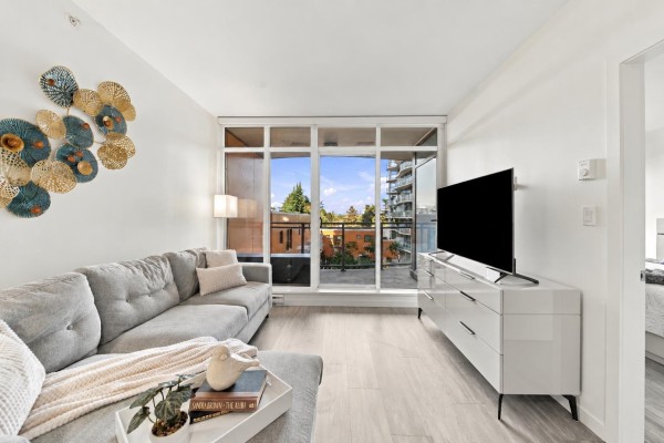304 13303 Central Avenue, Surrey, BC V3T0K6 Photo 3