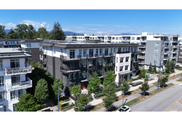 304 13963 105 Boulevard, Surrey, BC V3T0M9 Photo 3