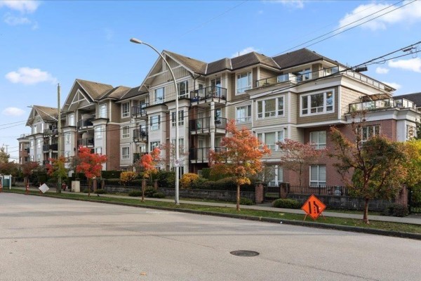 304 14960 102a Avenue, Surrey Photo 4