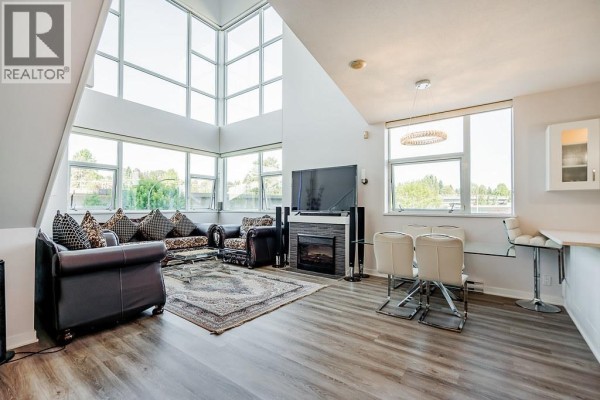 304 2225 Holdom Avenue, Burnaby, BC, photo 3