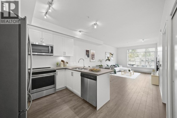 304 2436 Kelly Avenue, Port Coquitlam, BC V3C1Y4 Photo 2